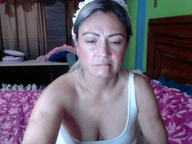 Charlizetheron1 webcam