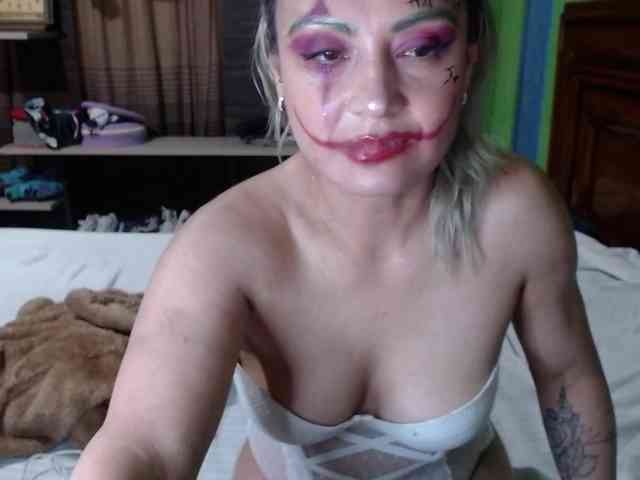 Charlizetheron1 webcam