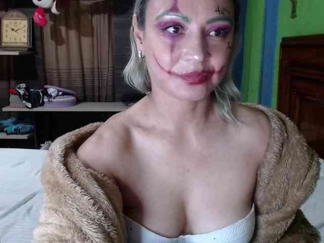 Charlizetheron1 webcam