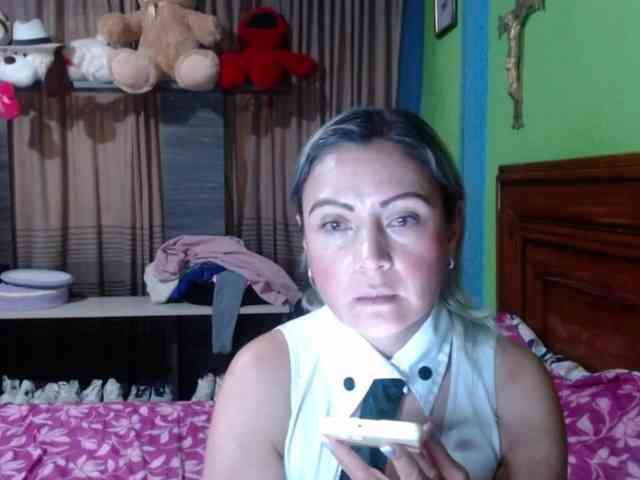 Charlizetheron1 webcam