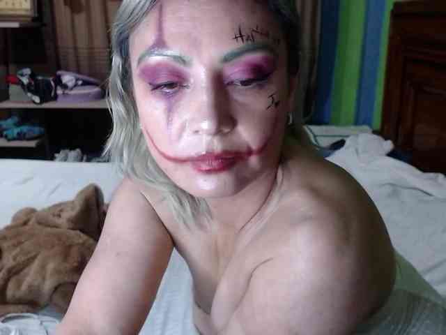 Charlizetheron1 webcam