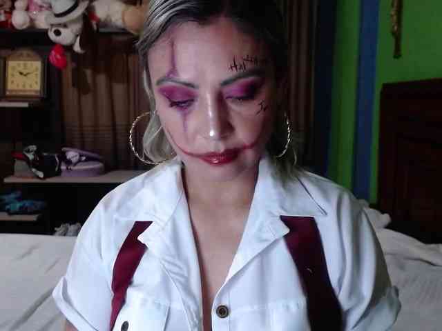 Charlizetheron1 webcam