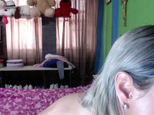 Charlizetheron1 webcam