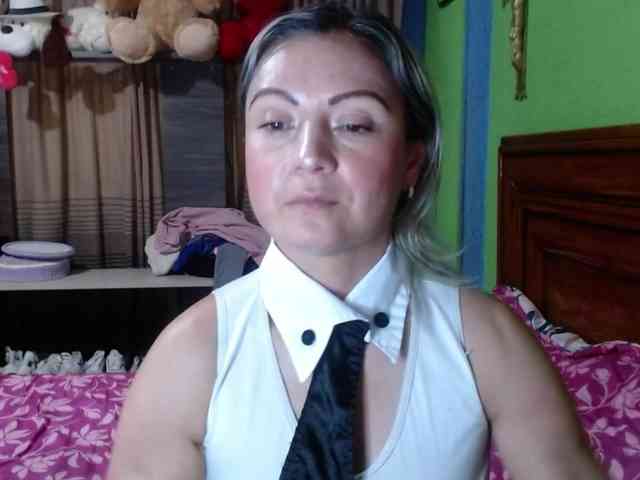 Charlizetheron1 webcam