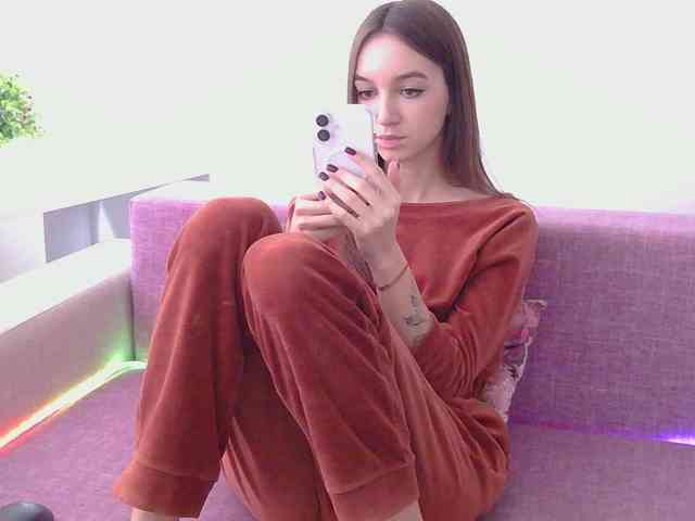 NotSoSweetDasha webcam