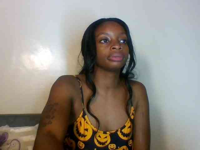 SweetsLolilta webcam