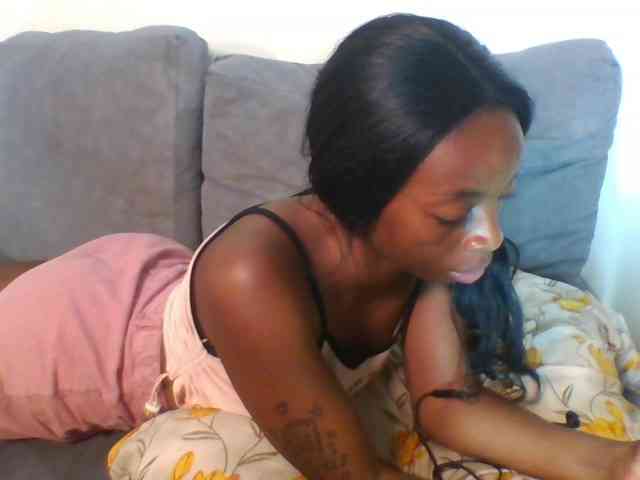 SweetsLolilta webcam