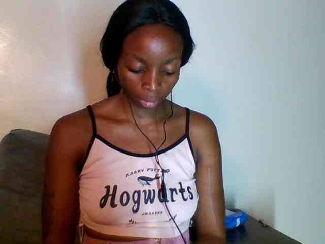 SweetsLolilta webcam