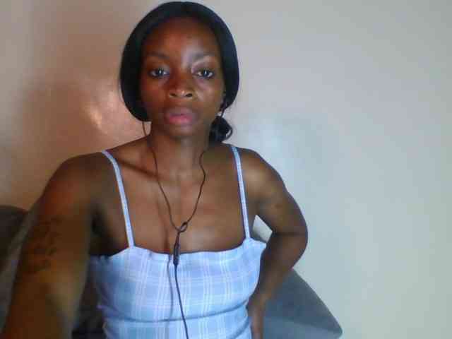 SweetsLolilta webcam