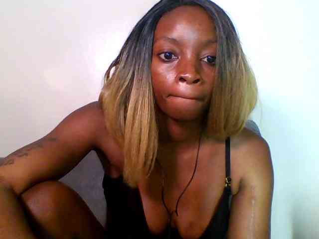 SweetsLolilta webcam