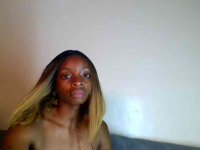 SweetsLolilta webcam