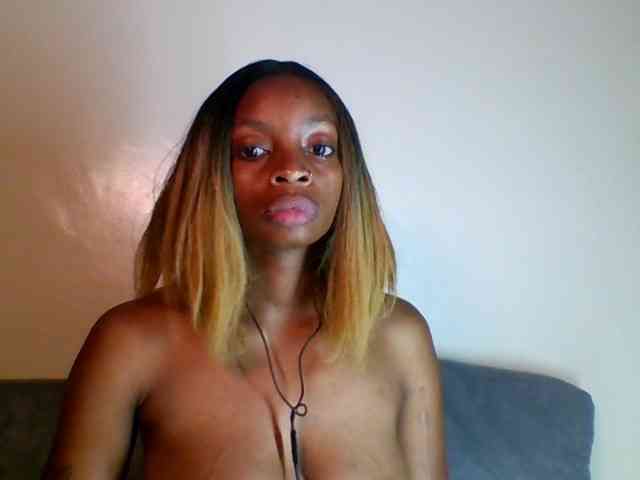 SweetsLolilta webcam