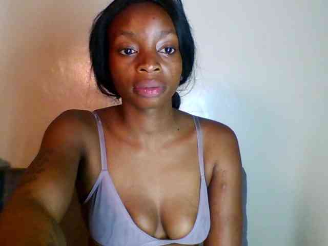 SweetsLolilta webcam