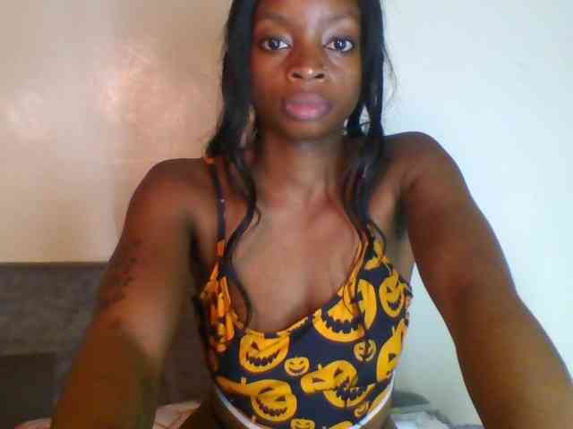 SweetsLolilta webcam