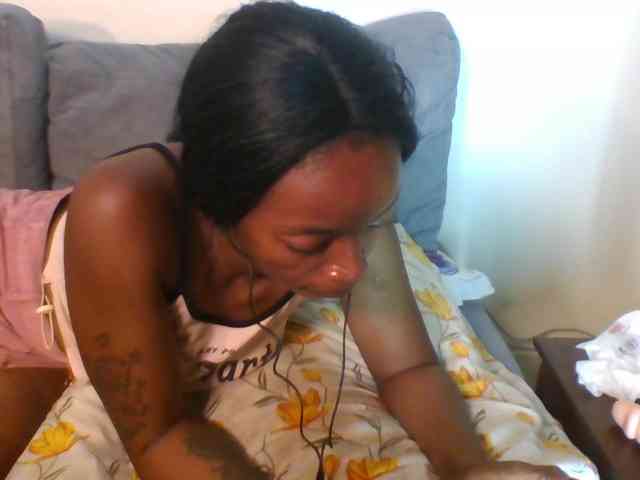 SweetsLolilta webcam