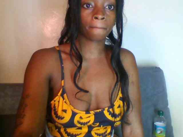 SweetsLolilta webcam