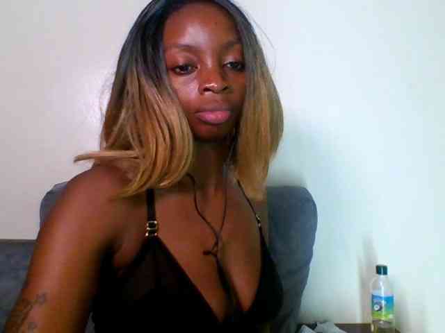 SweetsLolilta webcam