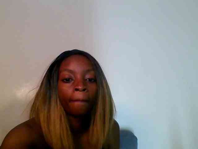 SweetsLolilta webcam