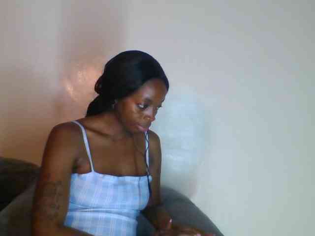 SweetsLolilta webcam