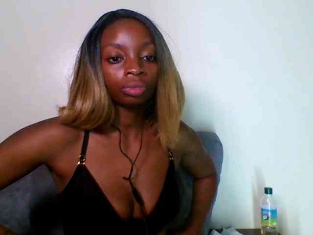 SweetsLolilta webcam