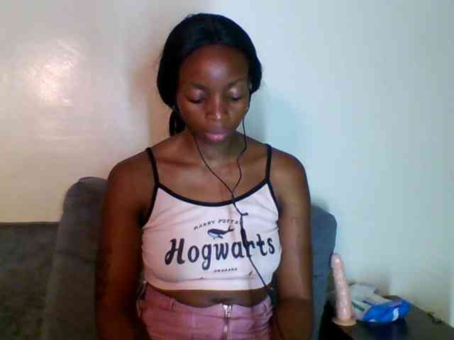 SweetsLolilta webcam