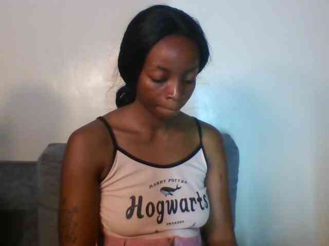 SweetsLolilta webcam