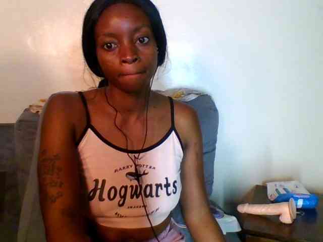 SweetsLolilta webcam