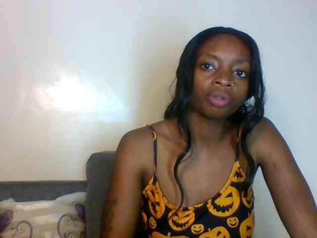 SweetsLolilta webcam