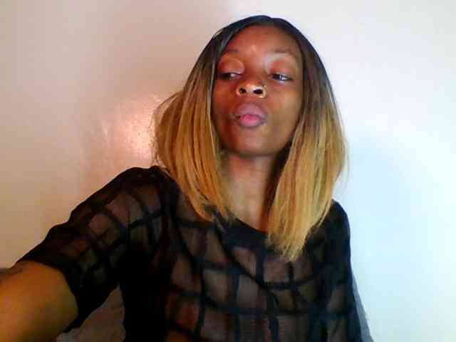 SweetsLolilta webcam