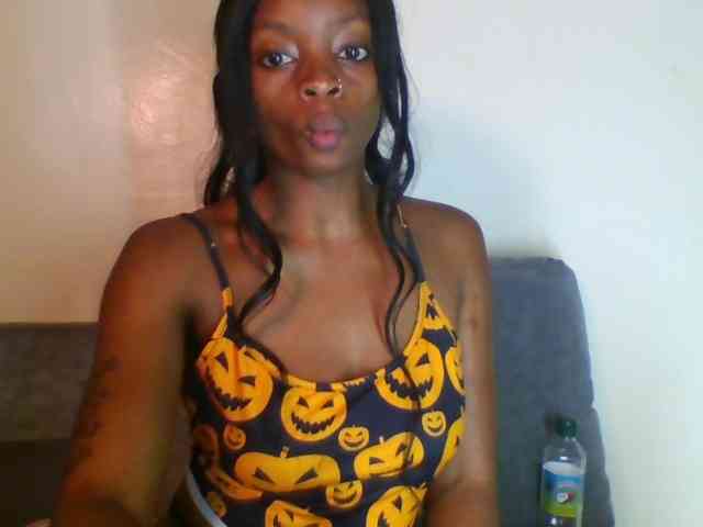 SweetsLolilta webcam