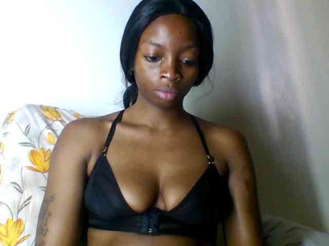 SweetsLolilta webcam