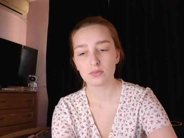 Sweet-Little-Lie webcam