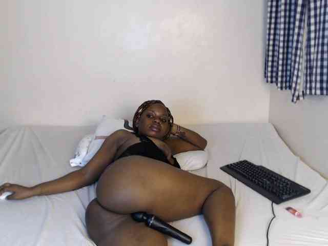 JolieNoir webcam