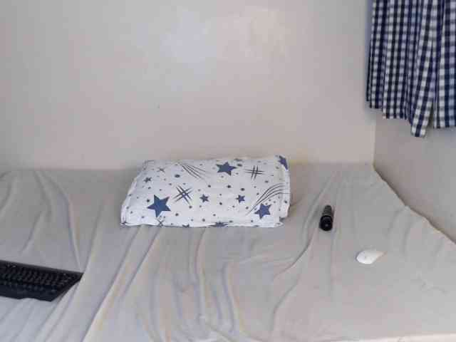 JolieNoir webcam