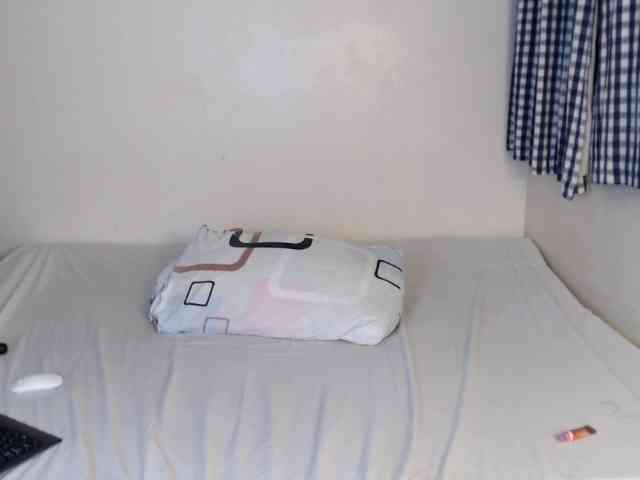 JolieNoir webcam