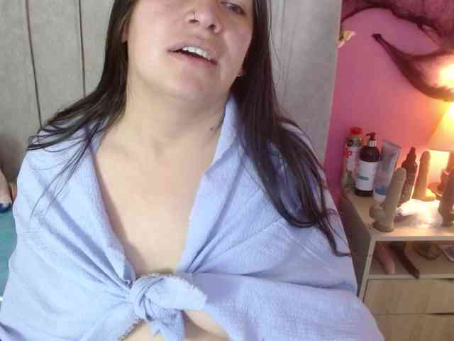 monickhot303av webcam