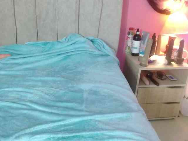 monickhot303av webcam