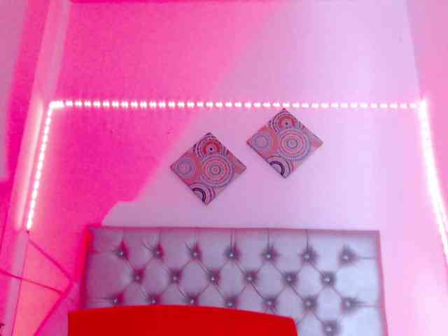 ebony-NeighborMoans webcam