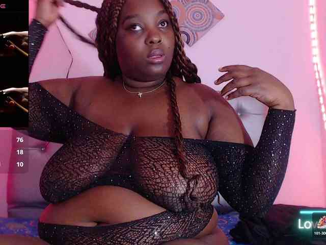 ebony-NeighborMoans webcam