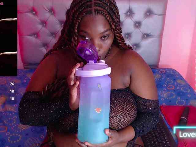 ebony-NeighborMoans webcam
