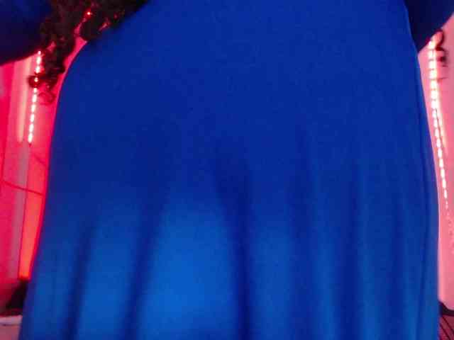 ebony-NeighborMoans webcam