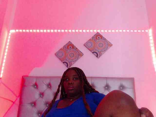 ebony-NeighborMoans webcam