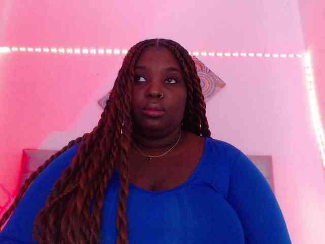 ebony-NeighborMoans webcam