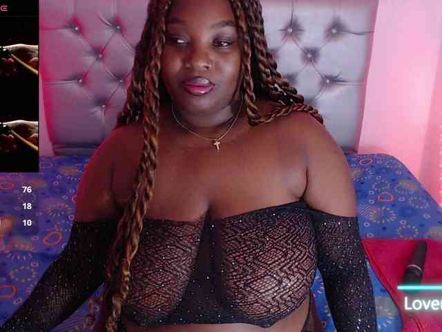 ebony-NeighborMoans webcam