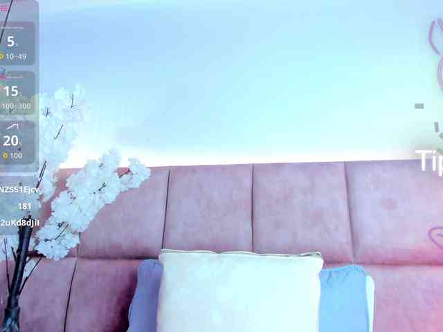 KhateMiller webcam