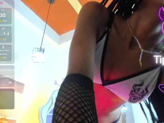 KhateMiller webcam