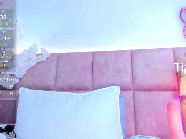 KhateMiller webcam