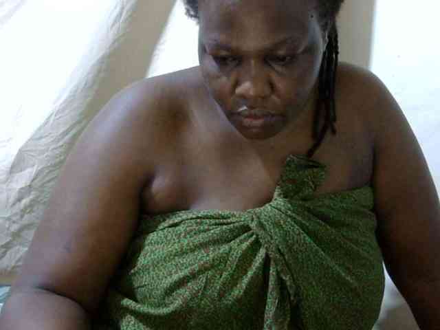 sexy-ebony254 webcam