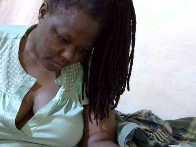 sexy-ebony254 webcam