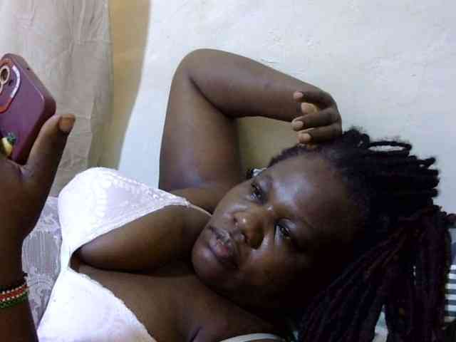 sexy-ebony254 webcam